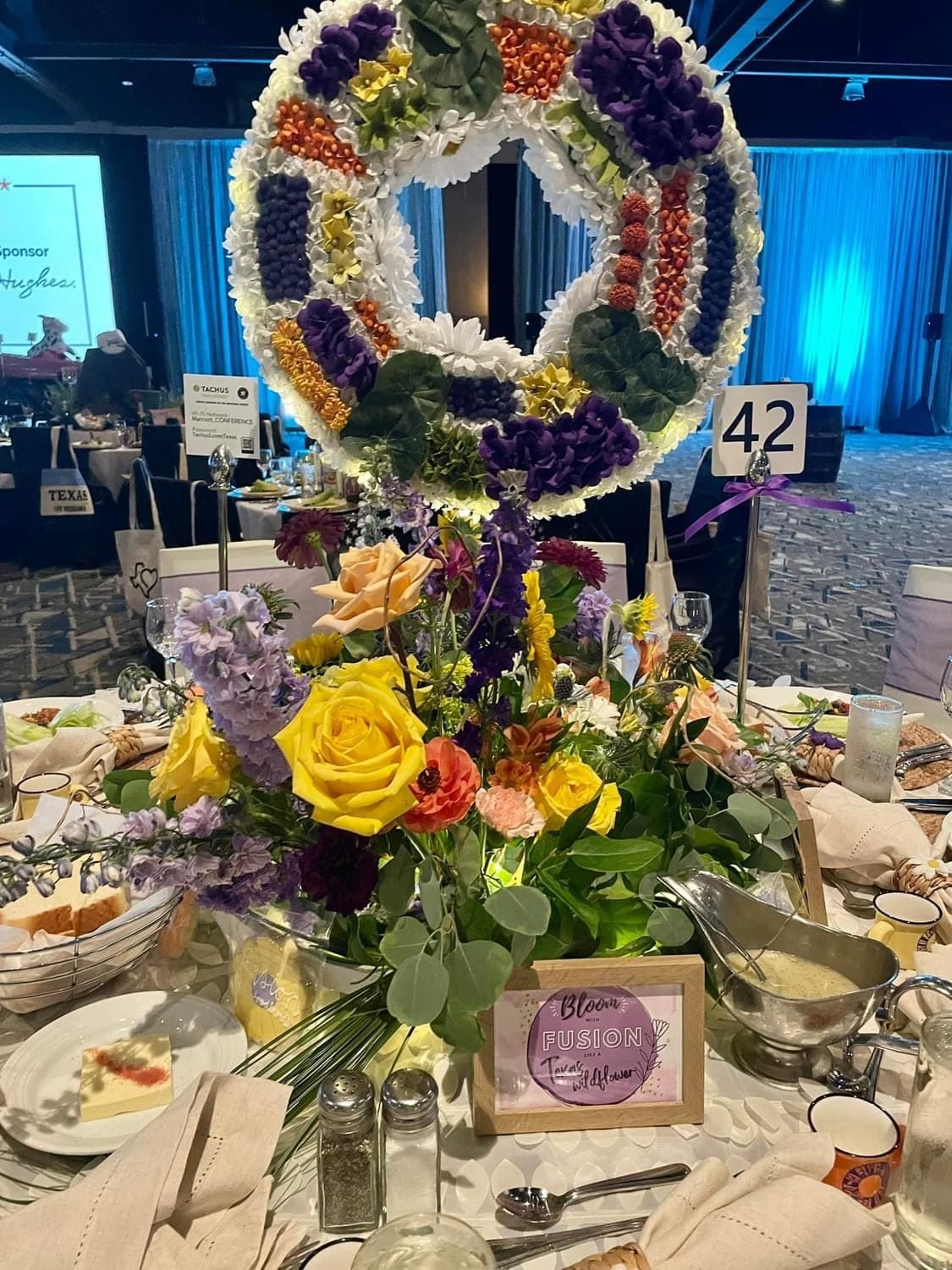 Fusion Academy's Texas Wildflower table personified the spirit of the night.