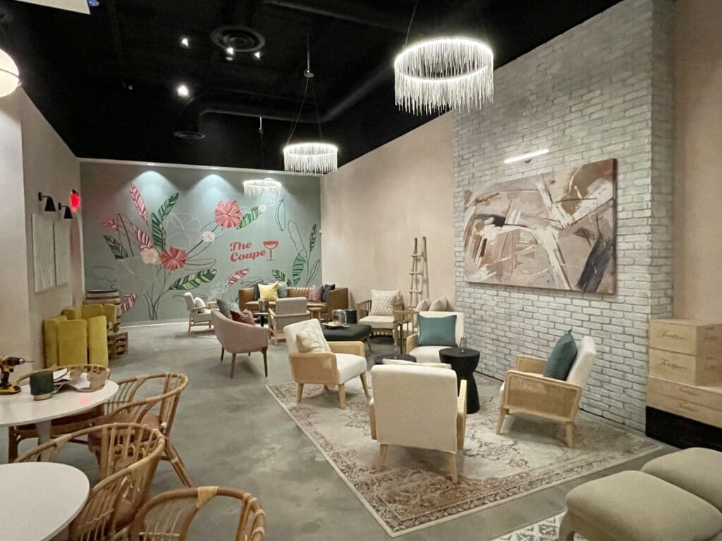 The Coupe brings a new bubble lounge to the Fort Worth bar scene.