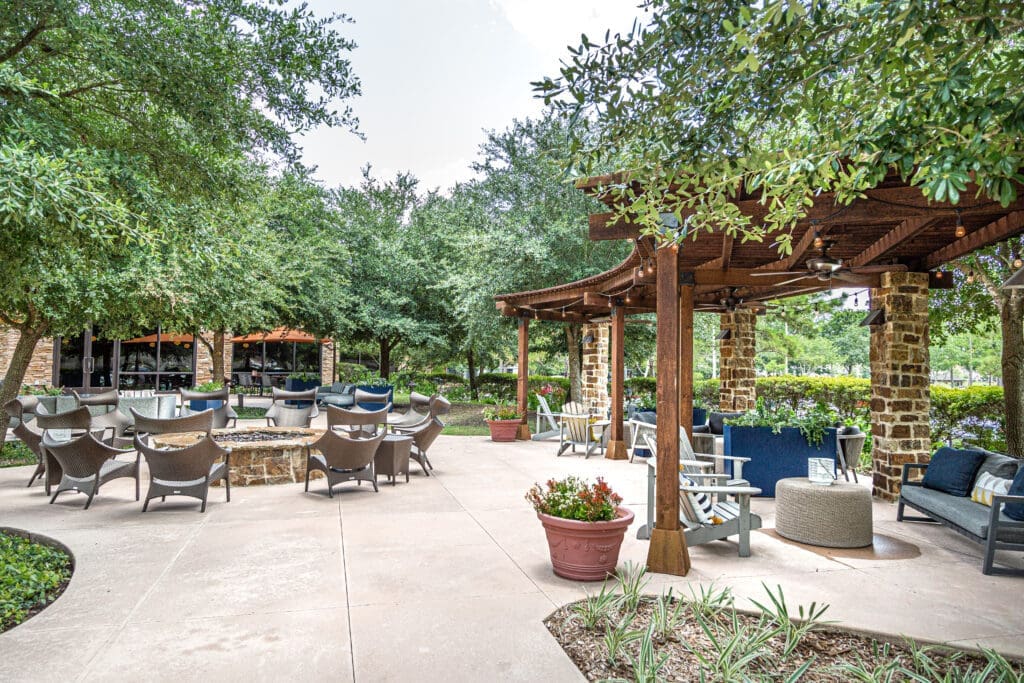 The Woodlands’ Best Patio Restaurants — Proven Favorites and Underrated Outdoor Dining Havens
