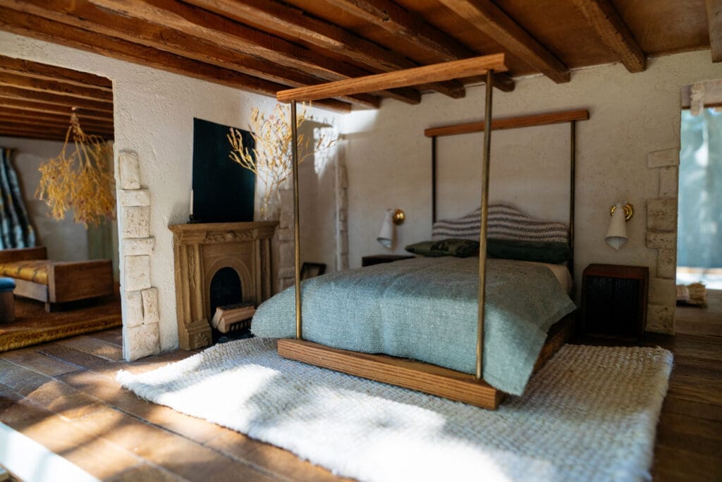 Medsger Dollhouse (Courtesy La Petite Maison)