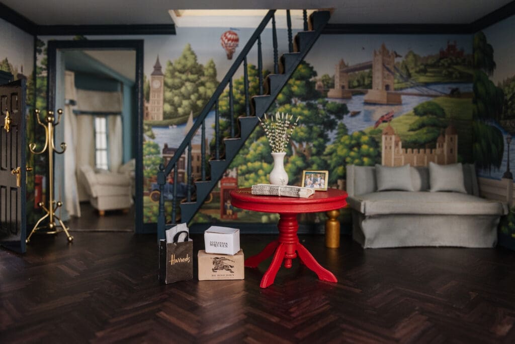 Paloma Dollhouse  (Courtesy La Petite Maison)