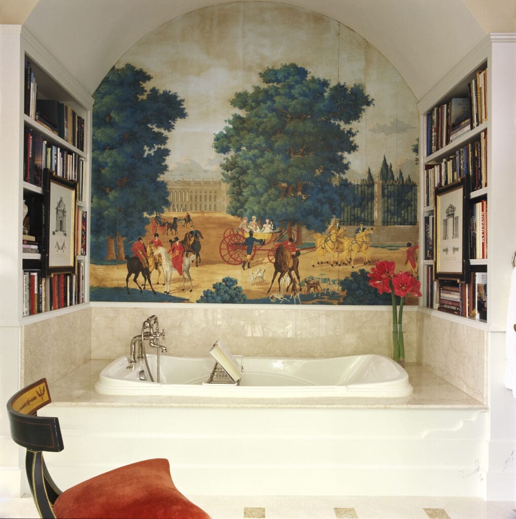 La Chasse de Compeigne de Gournay hand-painted wallpaper. Interior design Skip Sroka. (Photo Timothy Bell)