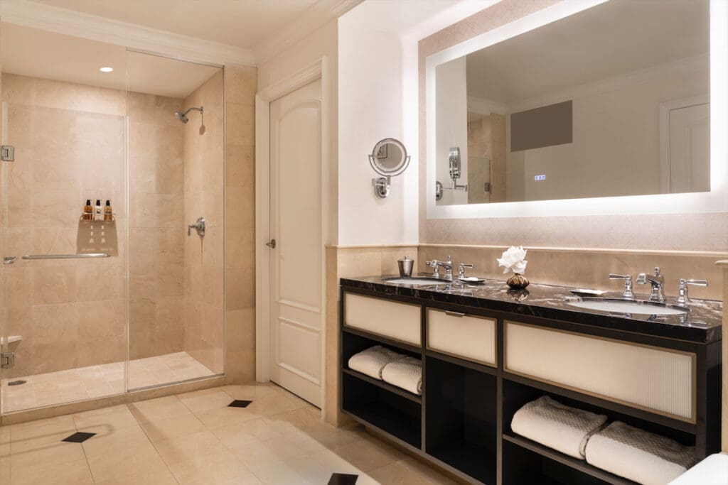 A Deluxe Suite bathroom. (Photo by Ritz-Carlton, Dallas)