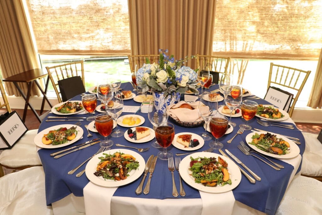 Tablesetting (Photo by Thomas Garza and Rob Wythe/Wythe Portrait Studio)