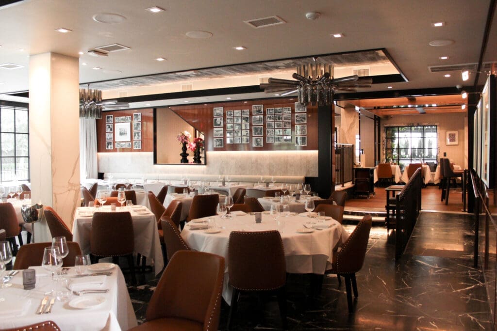 The main dining room of the new La Griglia speaks to a more sophisticated vibe than that of the original (Photo courtesy of Landry's Inc.)