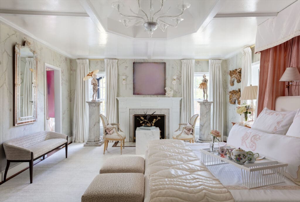 Bedroom & Bathroom: Rivers Spencer Interiors (Photo by Nickolas Sargent)