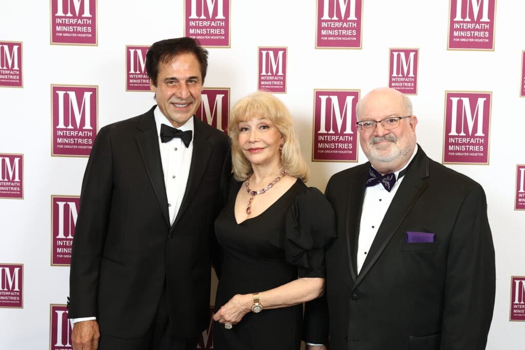 Honorees Dan & Susan Boggio with Martin Cominsky at Interfaith Ministries annual Tapestry Gala at the Hilton Americas-Houston. (Photo by Quy Tran)