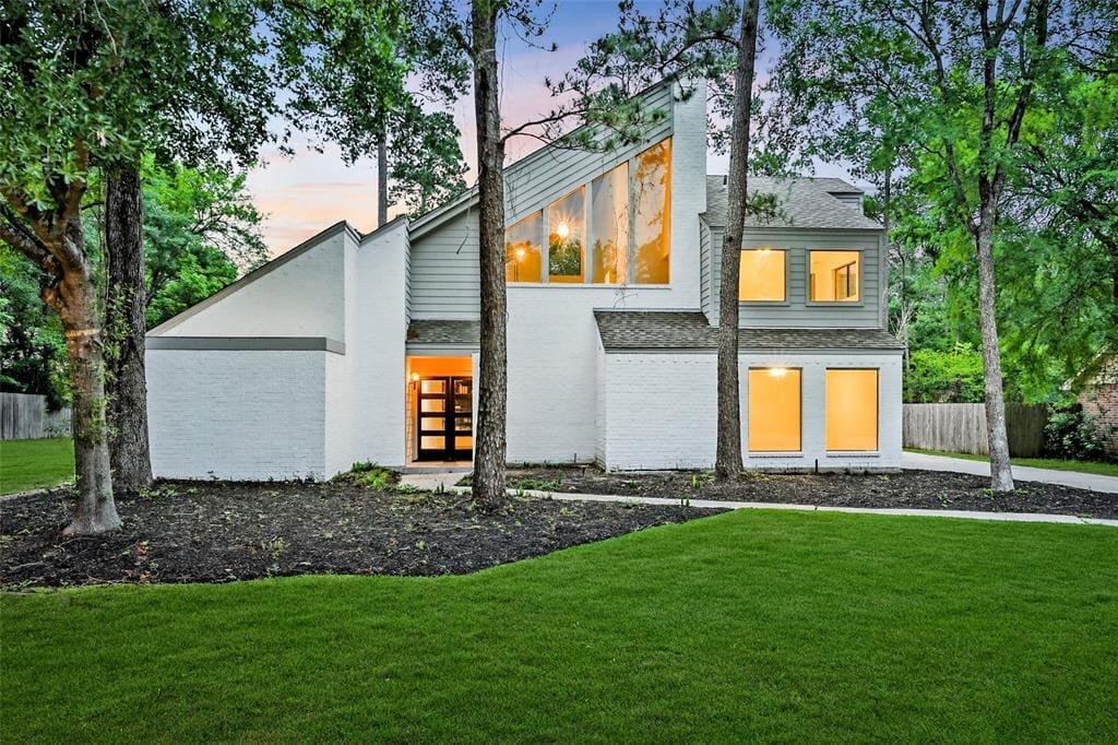 A recent renovation makes 4 Greenridge Forest Drive a promising prospect.