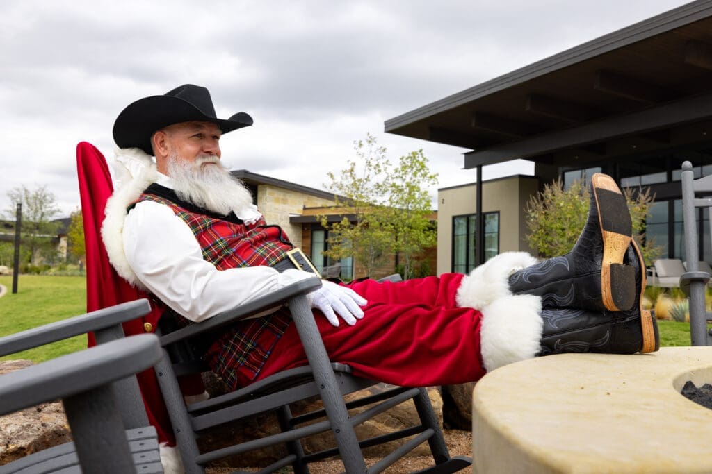 From December 1 through 23, the Omni PGA Frisco Resort will host Home On the Range for the Holidays, a nod to its true Texan roots.