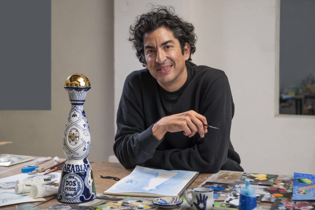 Clase Azul México has announced the release of Clase Azul Tequila Edición Limitada x Eduardo Sarabia.
