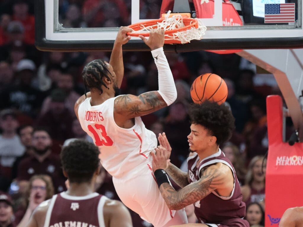 University of Houston power forward J'Wan Roberts attacks the rims in transition. (Photo by F. Carter Smith)