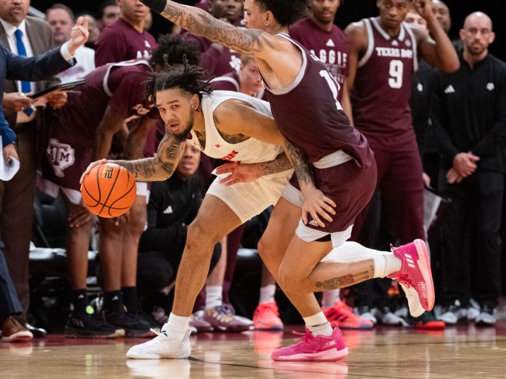 University of Houston guard Emanuel Sharp is drawing more and more attention from opposing defenses. (Photo by F. Carter Smith)