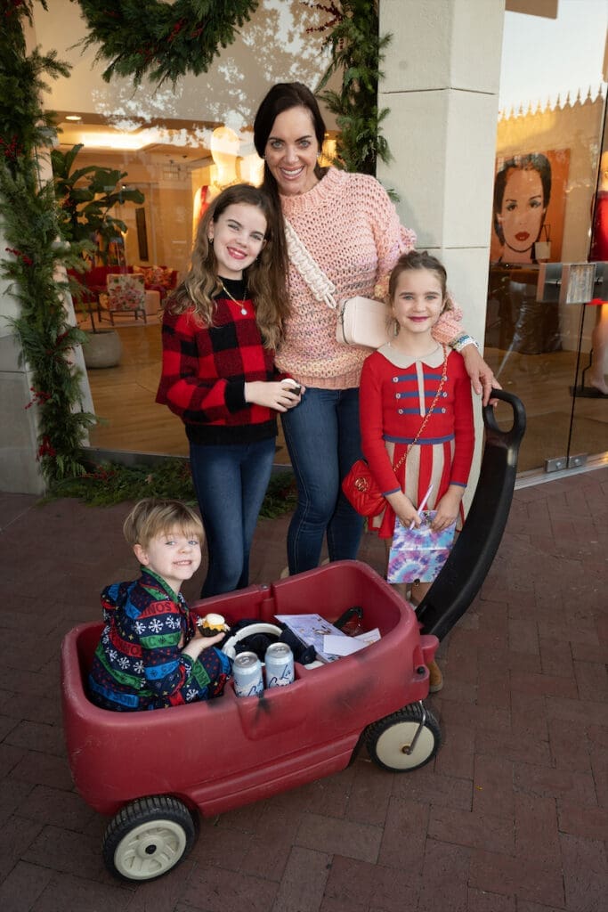 Scenes from the 2023 Highland Park Village Holiday Shopping Stroll. 