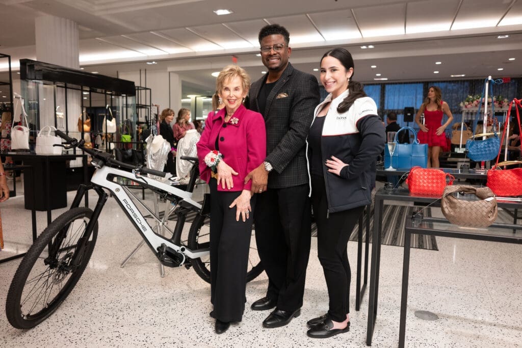 Evelyn Leightman, Errol Hughes, Bayli Shvartzapel at Tootsies for the American Cancer Society Tickled Pink Luncheon launch. (Photo by Daniel Ortiz)
