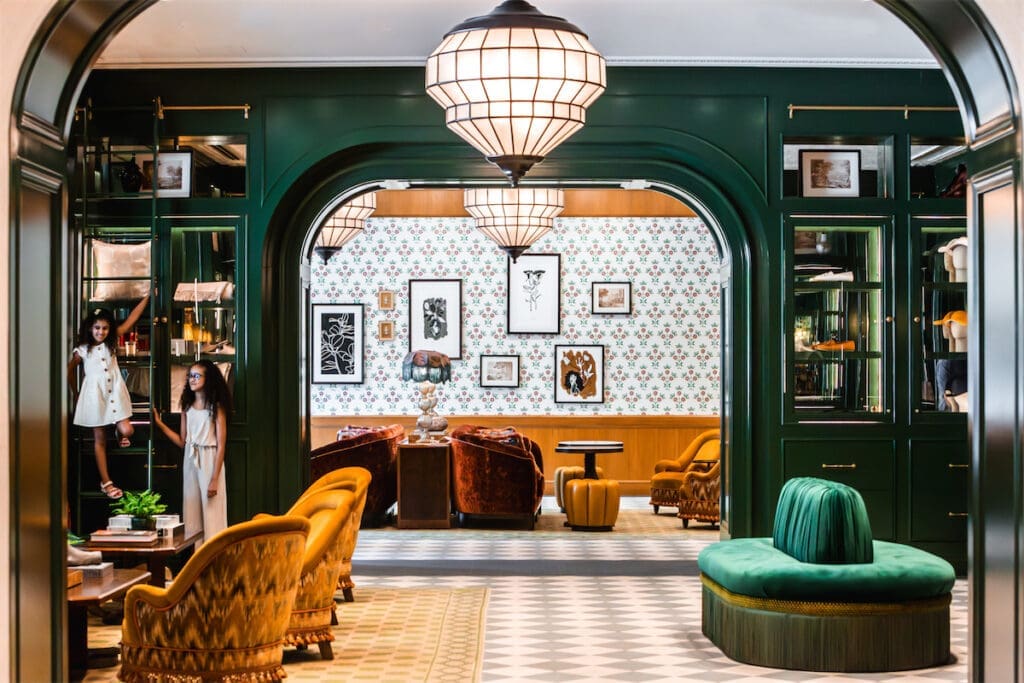The Four Seasons Boston recently unveiled an updated lobby created in partnership with renowned designer Ken Fulk. 
