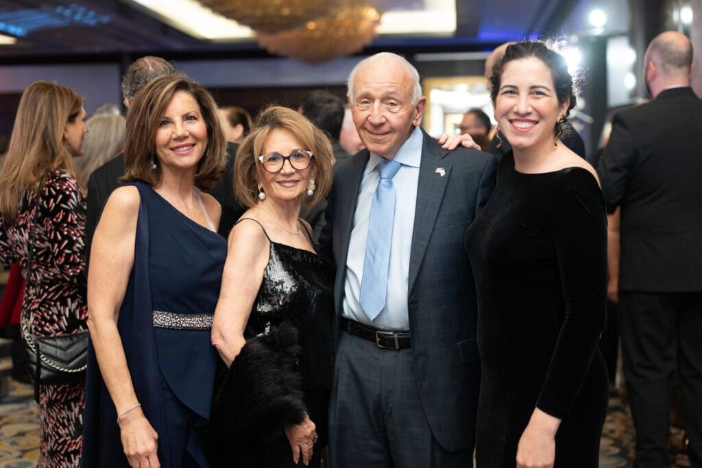 Selma Guttin, Vicky & Michael Richker, Andrea Guttin at the Seven Acres 'Next Step Gala' at the Hilton Americas-Houston (Photo by Daniel Ortiz)