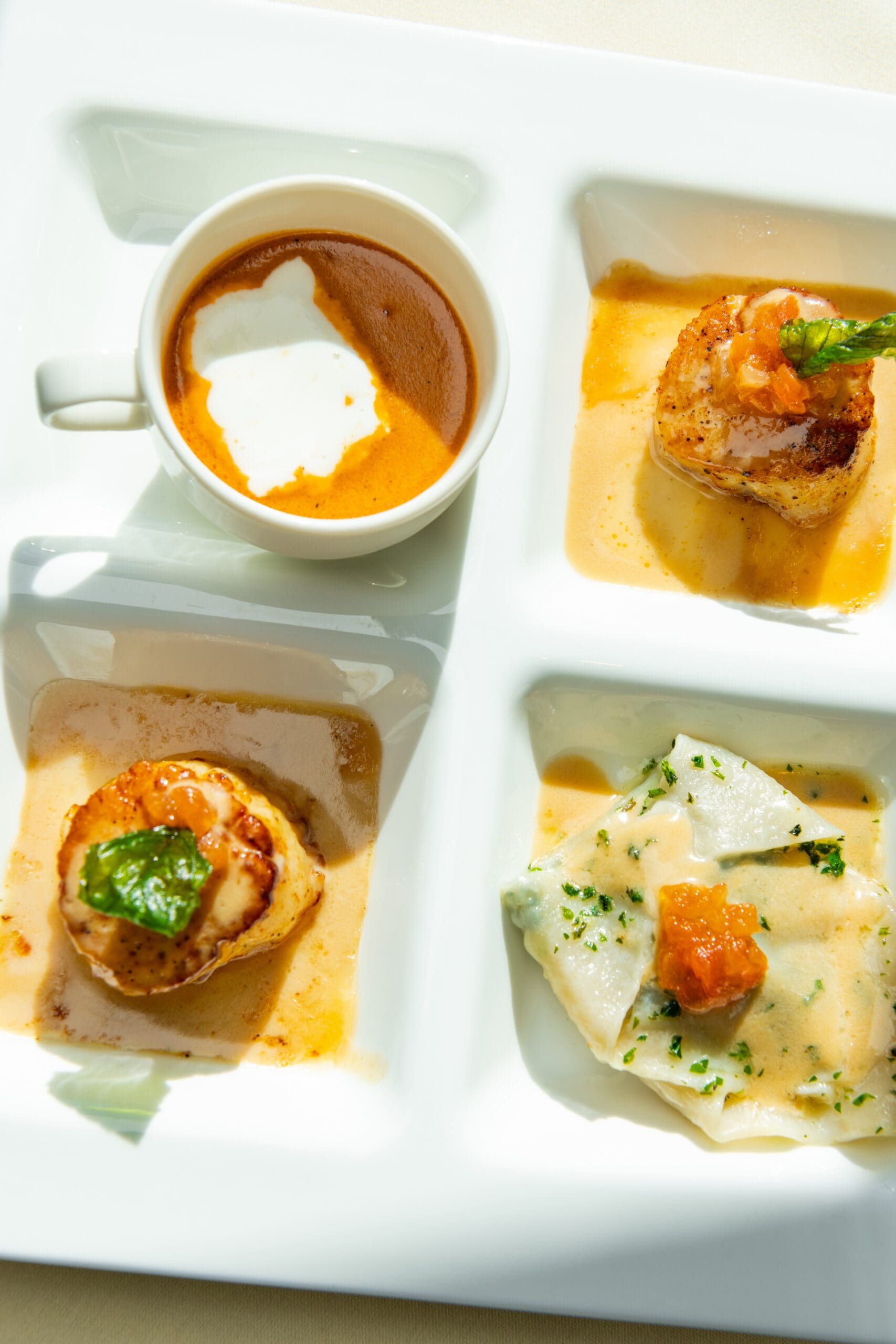 Les Noix de Saint Jacques at Artisans (Photo by Shane Dante)