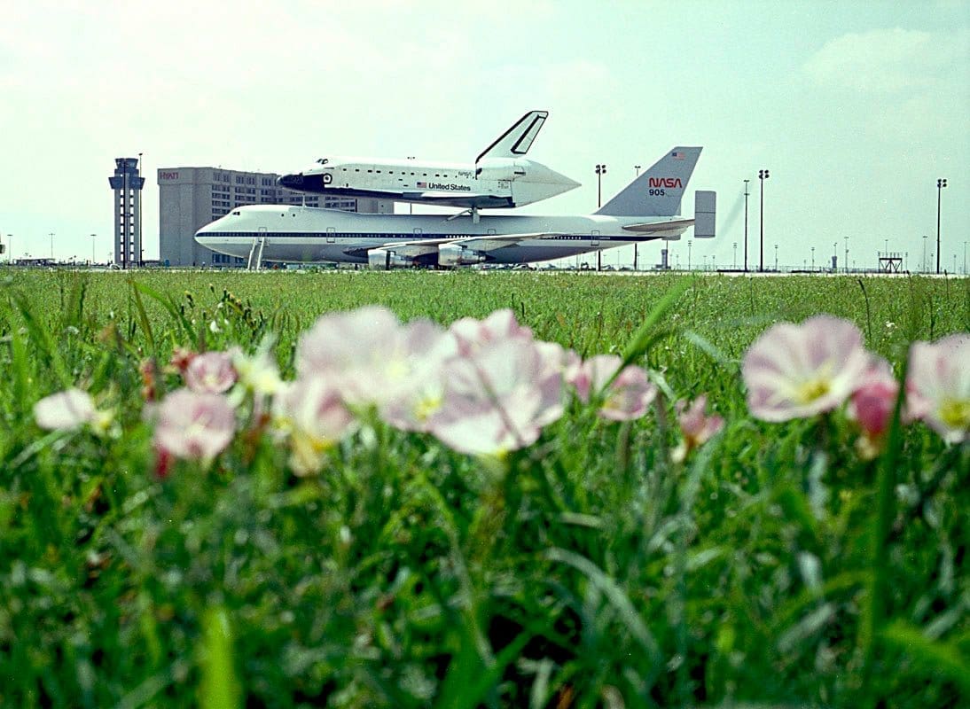 DFW 50 – Space Shuttle Atlantis hopped a ride back to NASA with a stop at DFW in 1989.