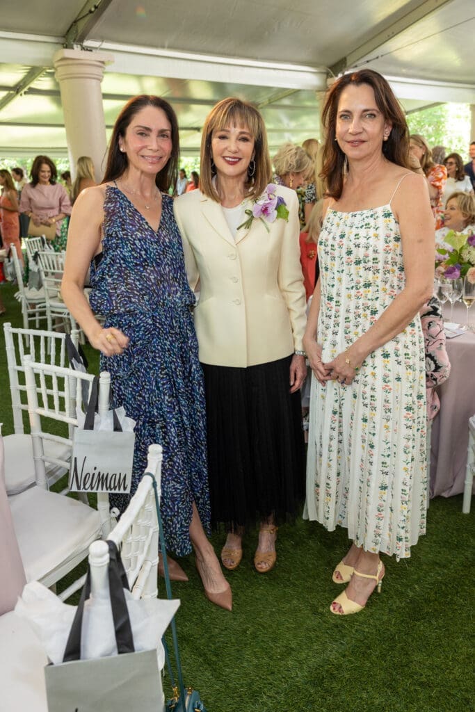 Jennie Segal, chair Janet Gurwitch, Aliyya Stude at the Bayou Bend fashion show and luncheon. (Photo by Jenny Antill)