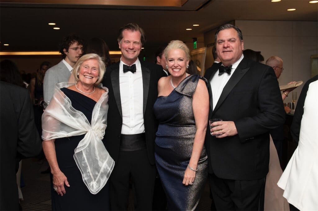 Leeanna Moen and Todd Moen , Lisa And Bill Ogle (Photo by Tamytha Cameron and Celeste Cameron)
