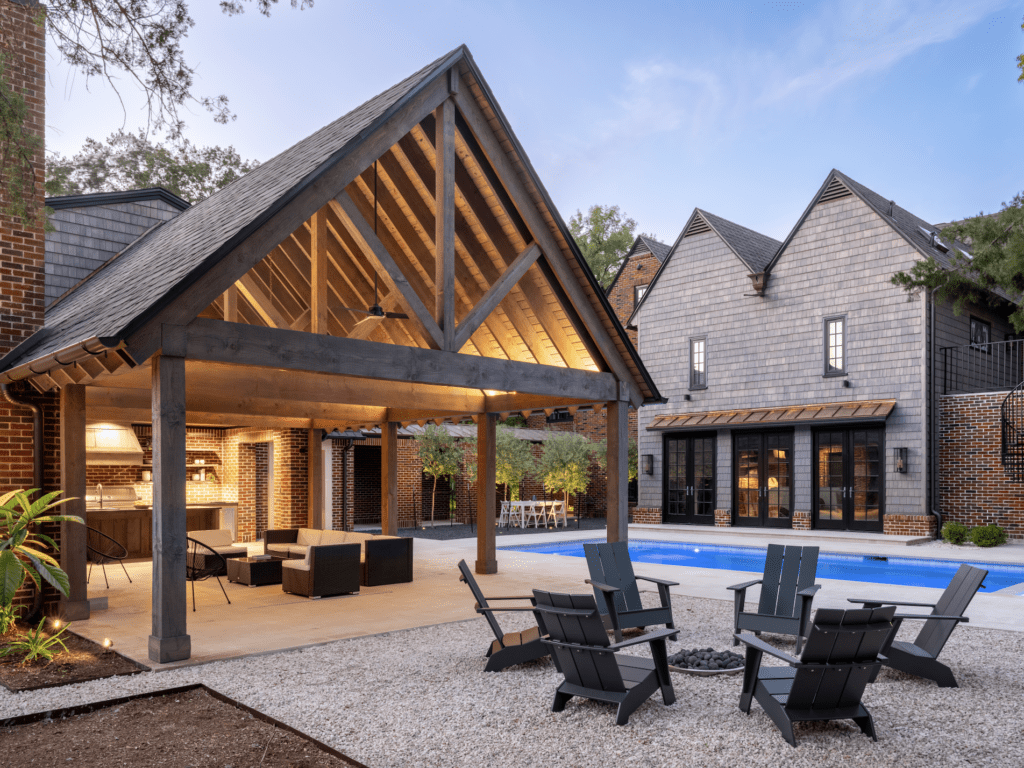 In Texas, the pool is one of the most important spaces. (Photography by Leonid Furmansky)