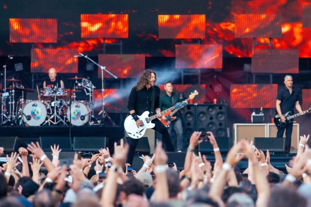 Foo Fighters Kick Off Their World Tour in Dallas — The Only Texas Stop on “Everything or Nothing At All”
