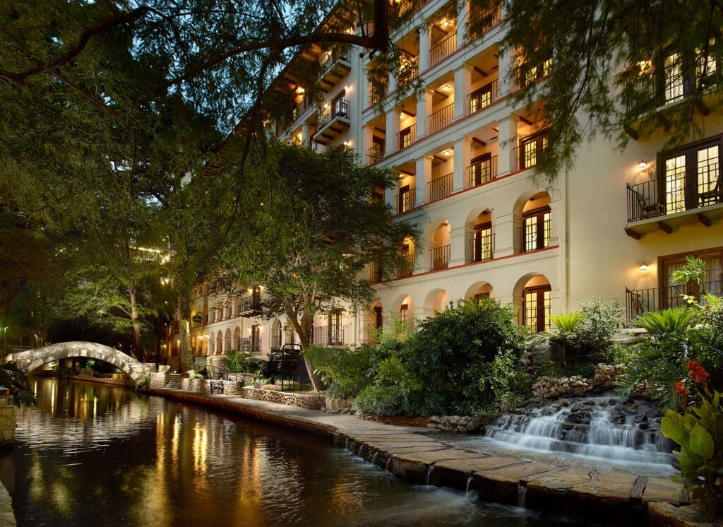 Experience the magic of the riverwalk at the Omni La Mansión del Rio.