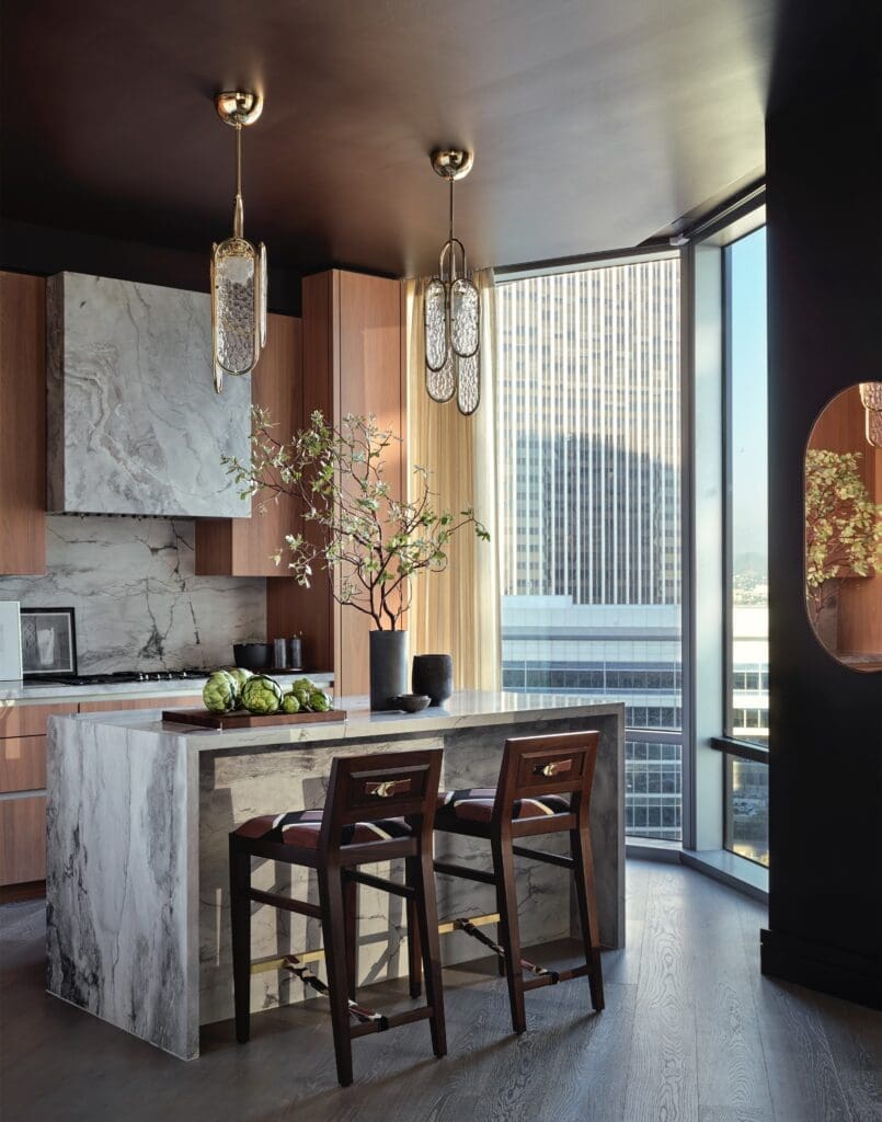 6 Dream Kitchens By Dallas Designers Meg Joannides and Kristine Paige