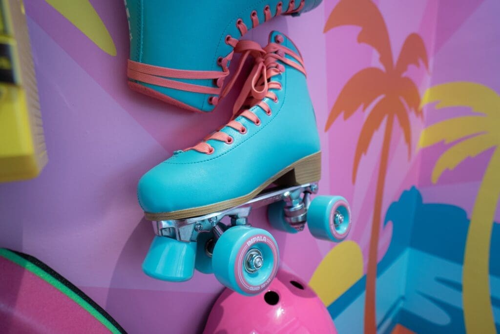Did we mention the groovy roller rink? Yes, Malibu Barbie Cafe has one too.