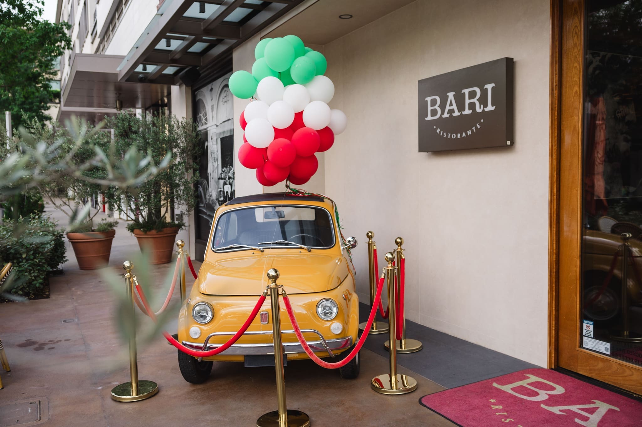 Bari Ristorante Entrance(Johnny Than)-19 (Photo by Johnny Than )