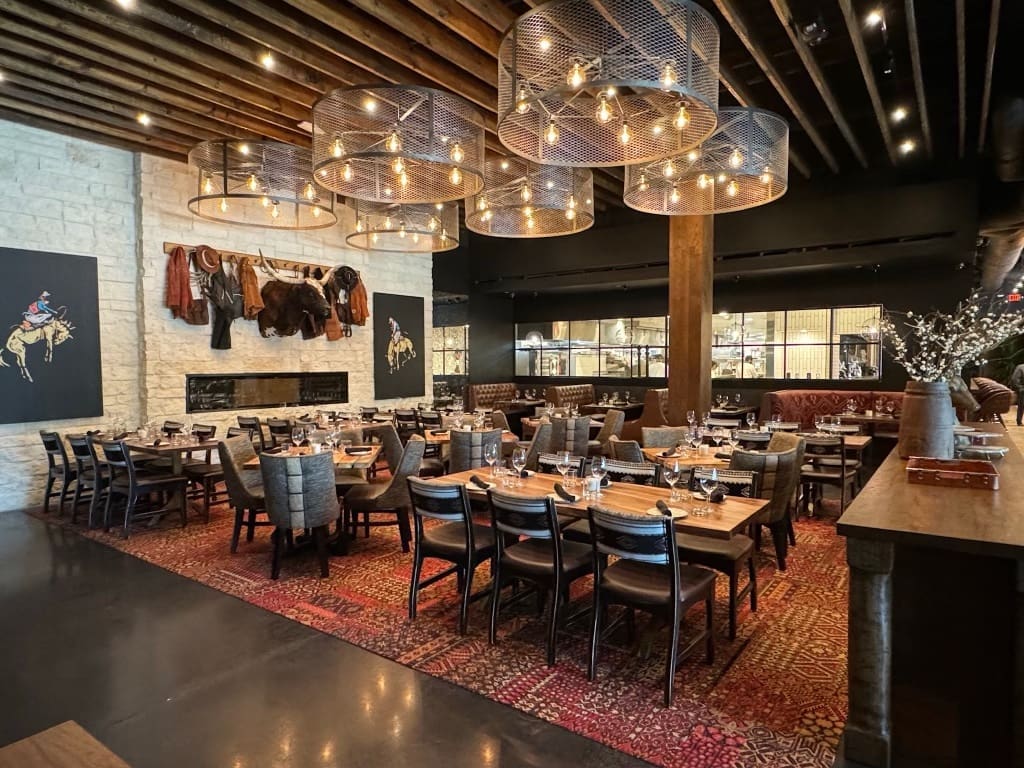Served with a dash of Southern hospitality, the 20,000-square-foot Haywire restaurant space (built from the ground up on Gessner) can seat more than 600 people on two expansive levels, indoors and out.
