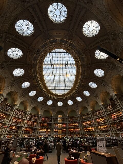 The oval room of the Bibliothèque nationale de France stuns onlookers.
