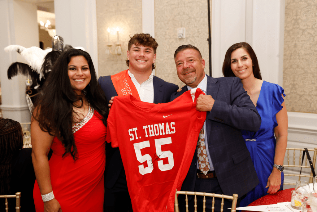 Laura Gudelman, 2024 Honored Hero Trace Langin,  Matt & Tiffany Nowak at the Leukemia & Lymphoma Society Visionaries of the Year gala