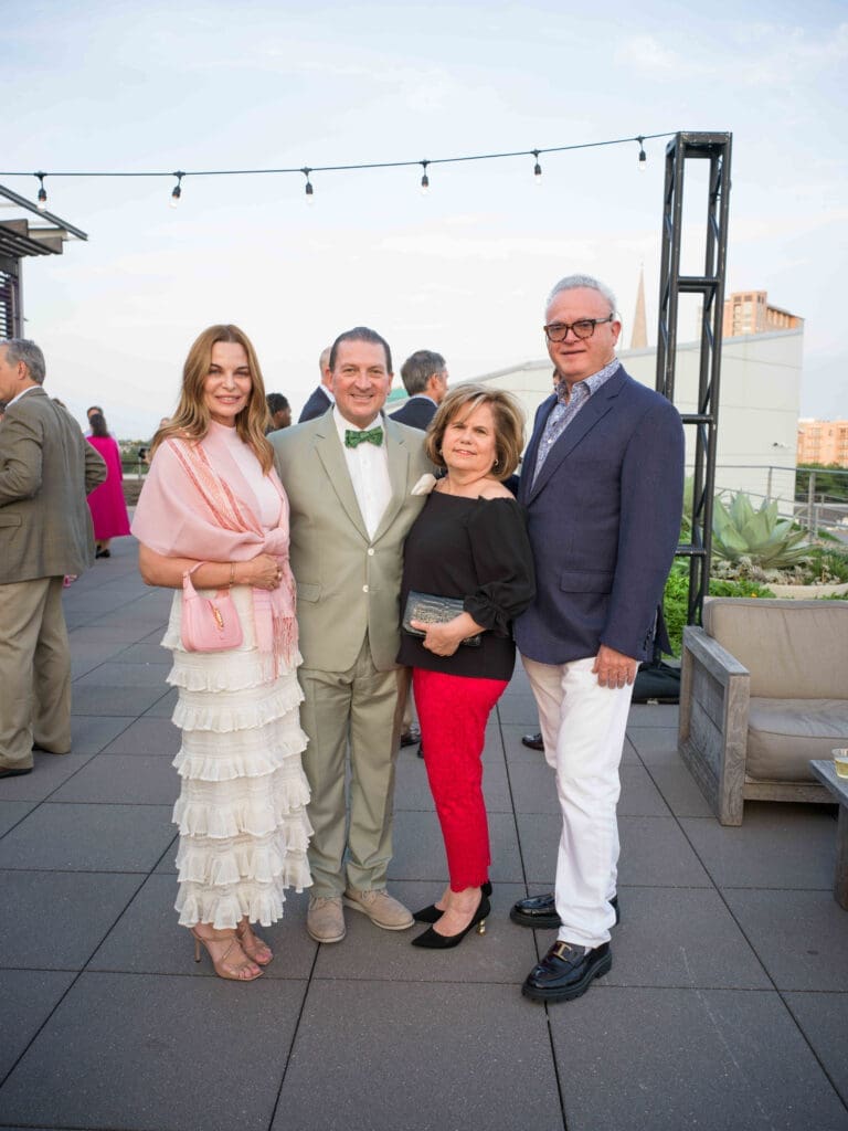 Micheline and German Newall; Mary and Bernie Arocha at the Glassell School benefit. (Photo by Daniel Ortiz)