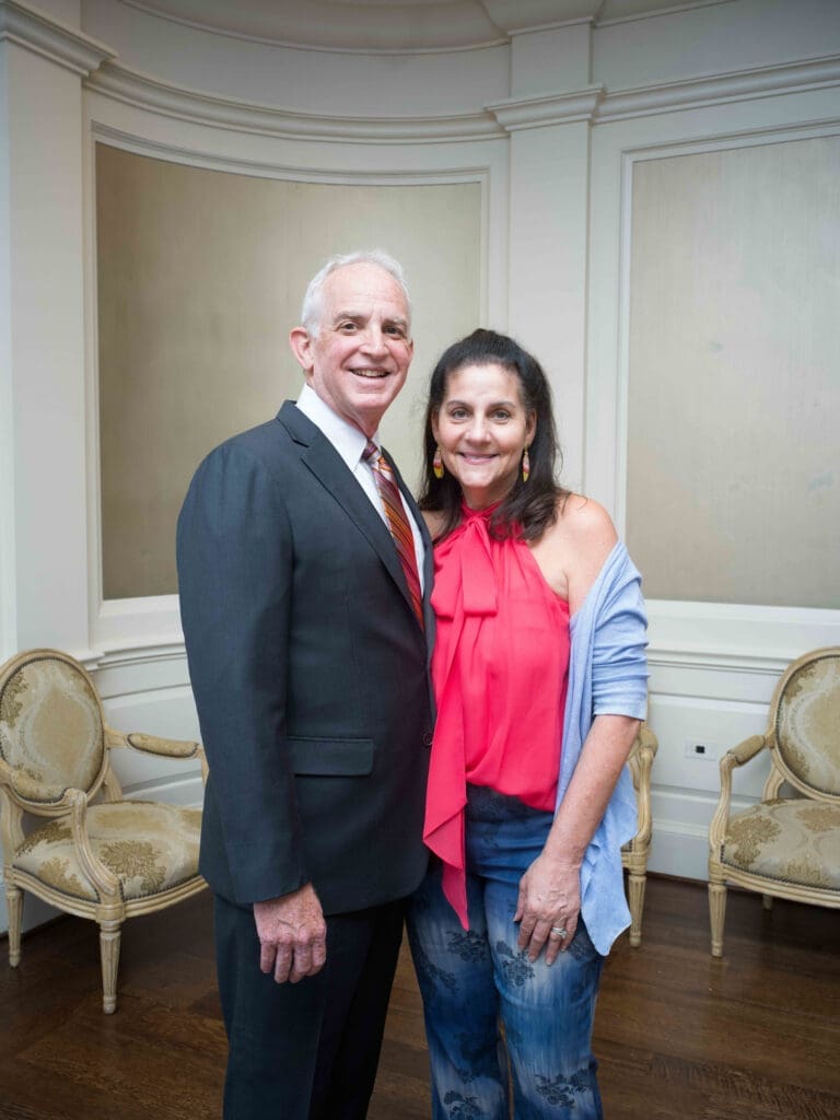 Scott & Gayle Hoffer at the Houston Furniture Bank dinner (Photo by Daniel Ortiz)