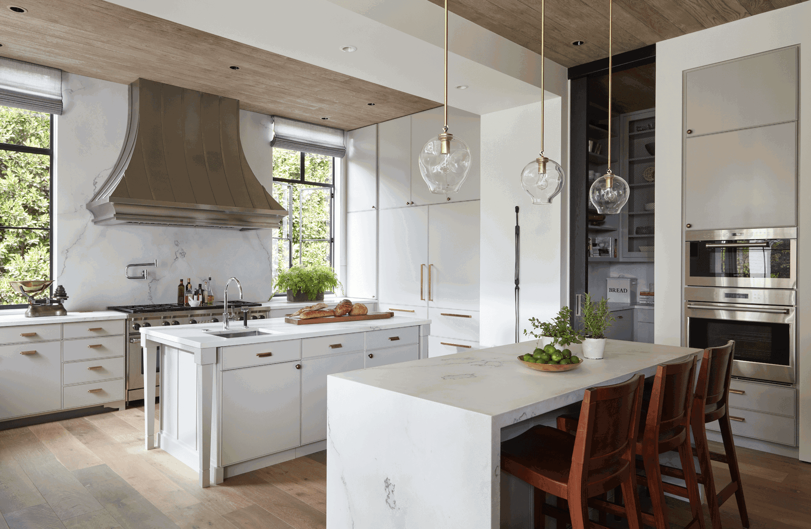 6 Dream Kitchens By Dallas Designers Meg Joannides and Kristine Paige ...