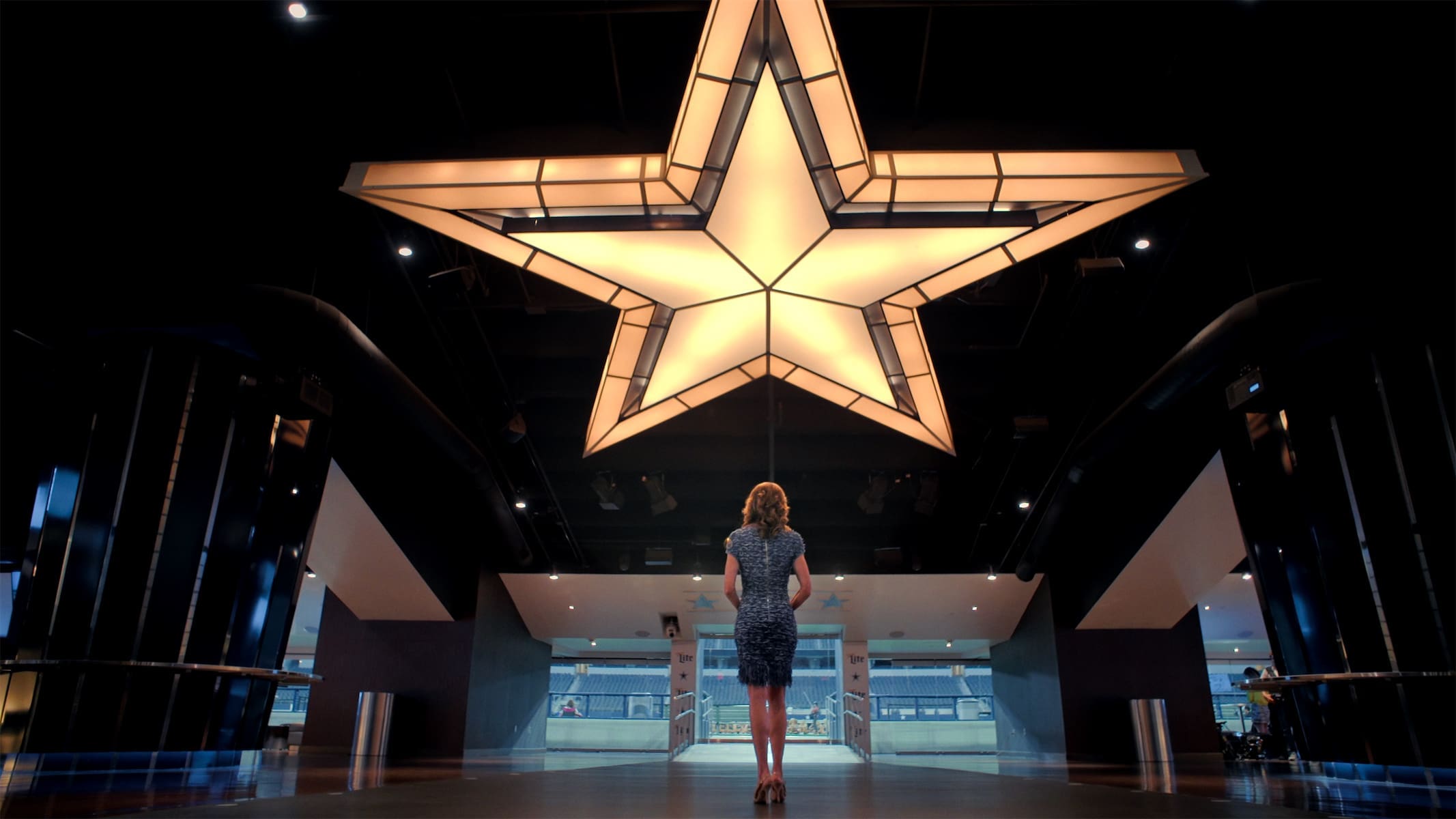 AMERICAS_SWEETHEARTS_Dallas_Cowboys_Cheerleaders_S1_E4_00_32_52_10