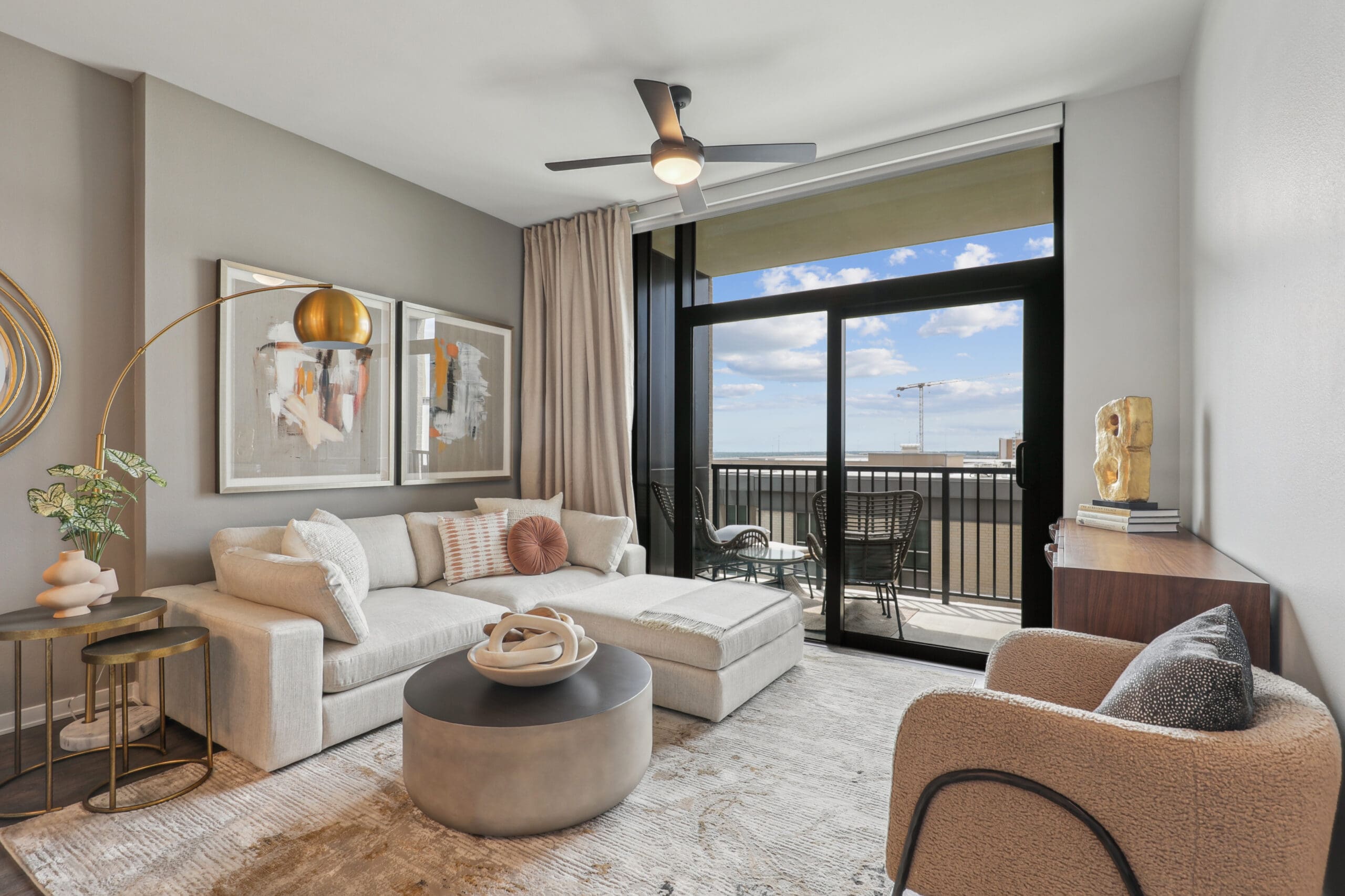 Deco – new luxe apartments in Fort Worth