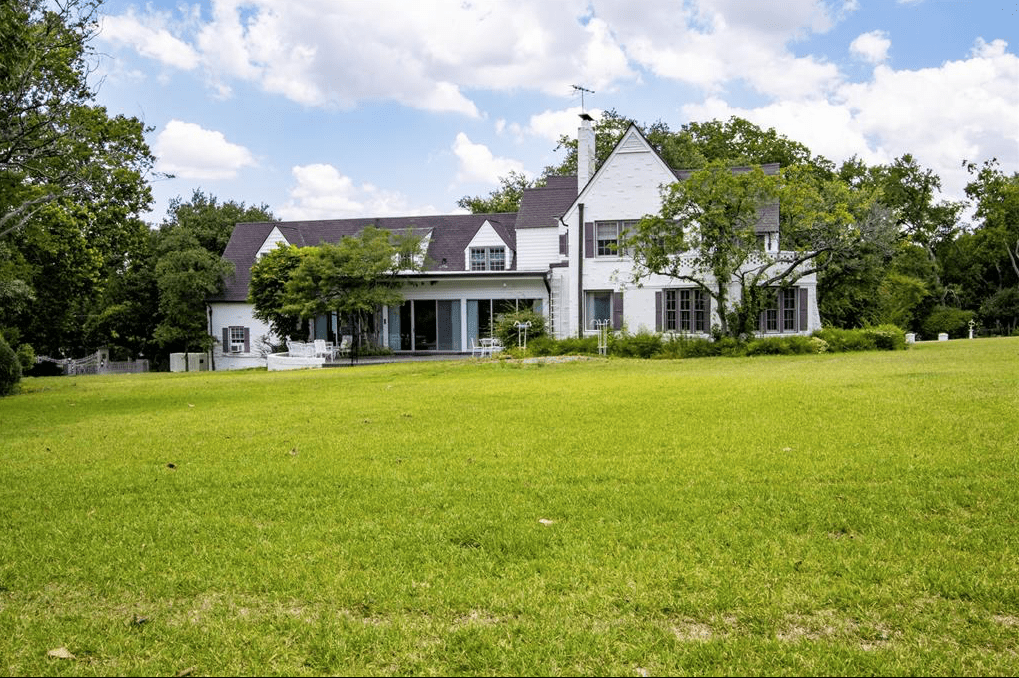 9511 Inwood Road in Dallas' Sunnybrook Estates