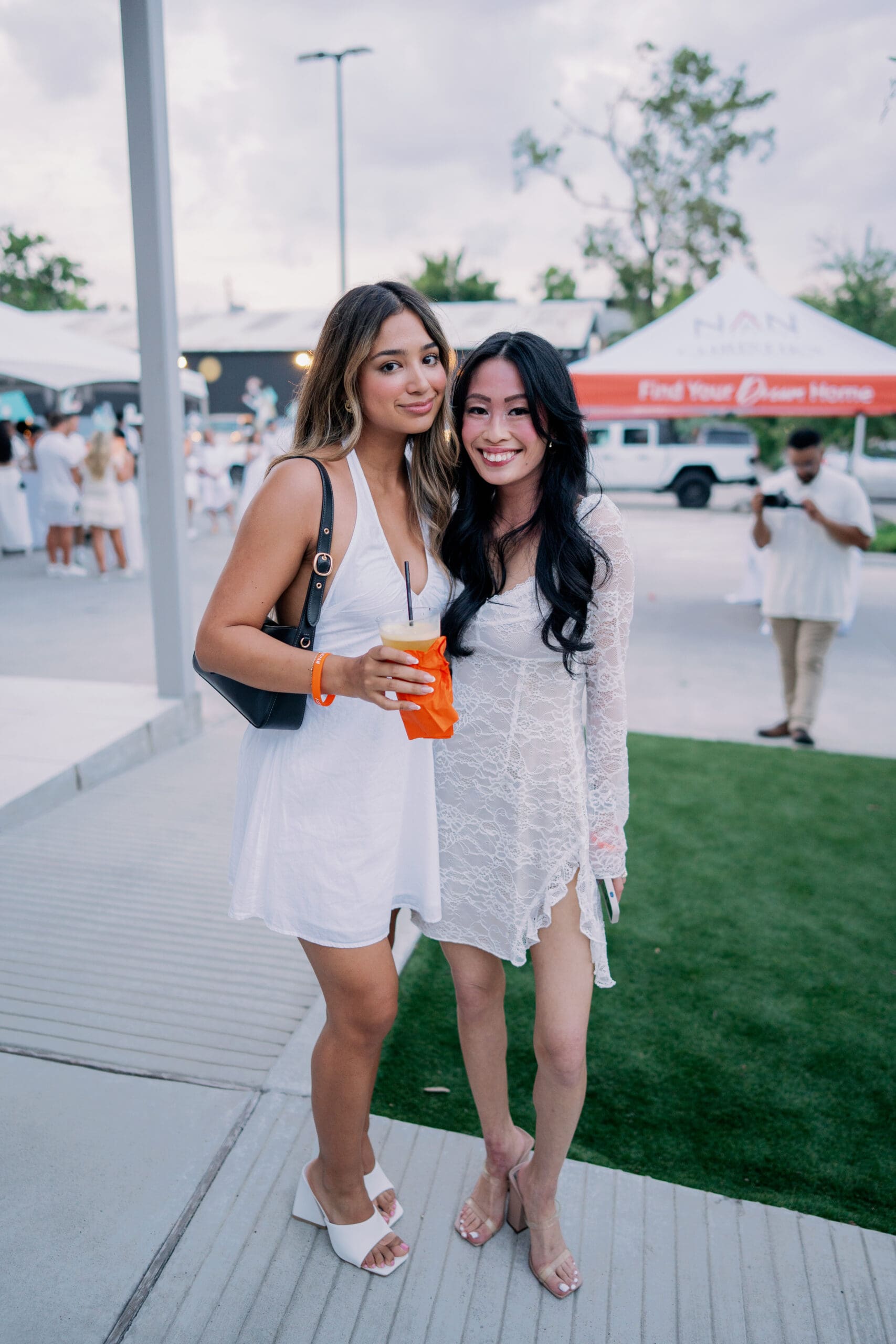 13_Guests at Nan & Co’s White Linen Night