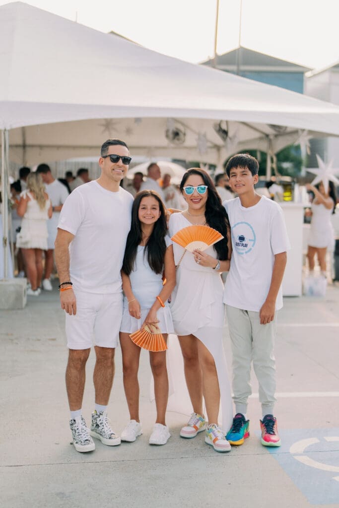 Special White Linen Night In The Heights’ Side Party Lets Movers and Shakers Celebrate In Style — Nan Keeps It Fun