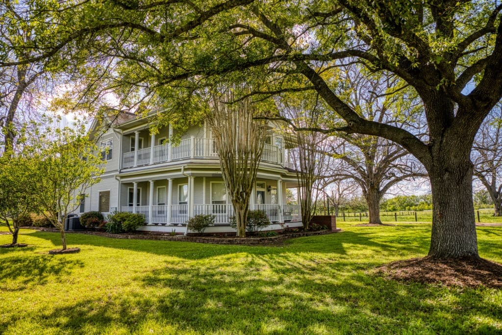 The 5,000 sq.ft. home at Able Acres Farm and Ranch, built in the early 1900s,  is fully updated. (Photo by Jams Pharoan)