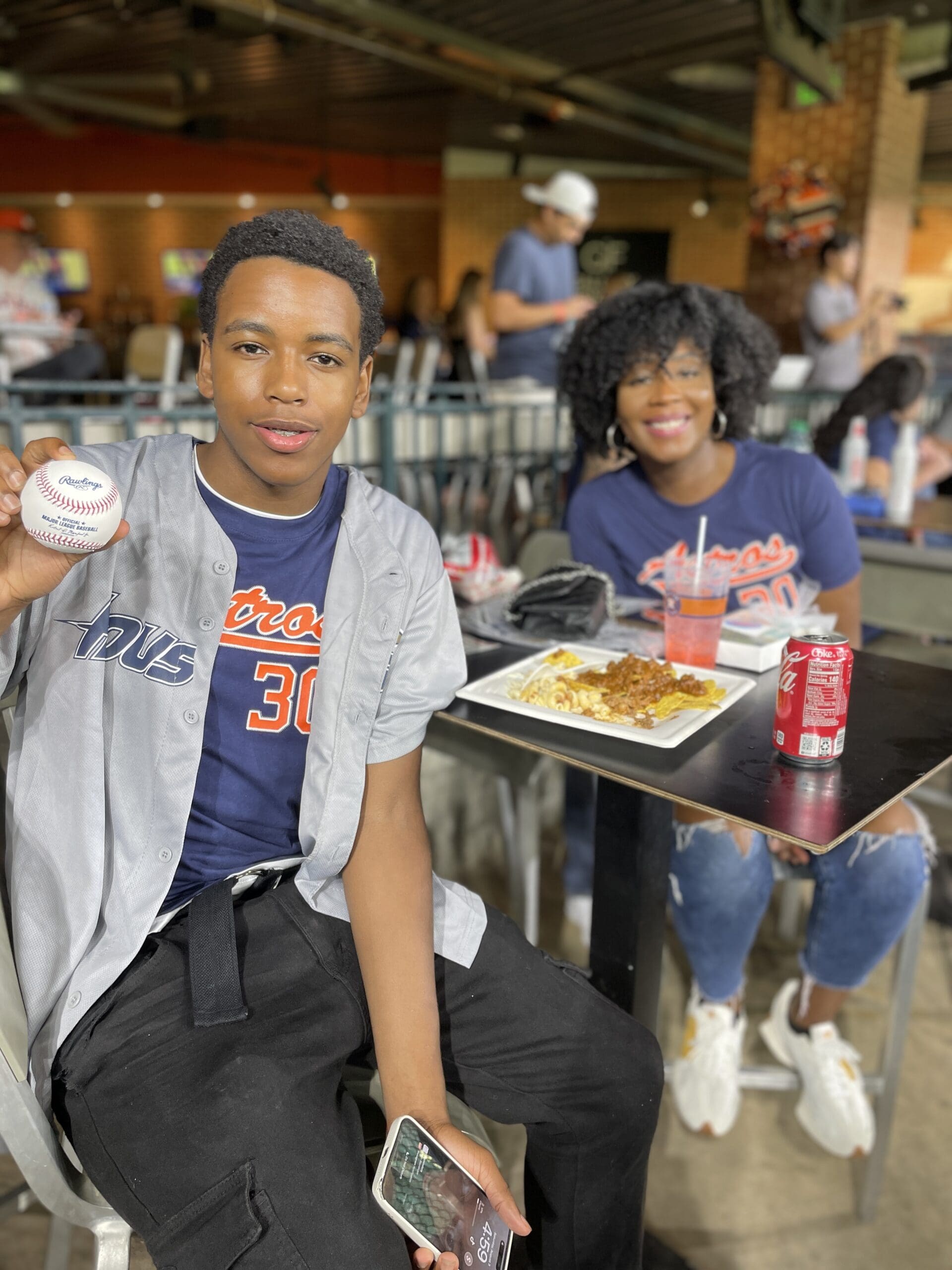 Kyle Tucker Astros injury wife Samantha