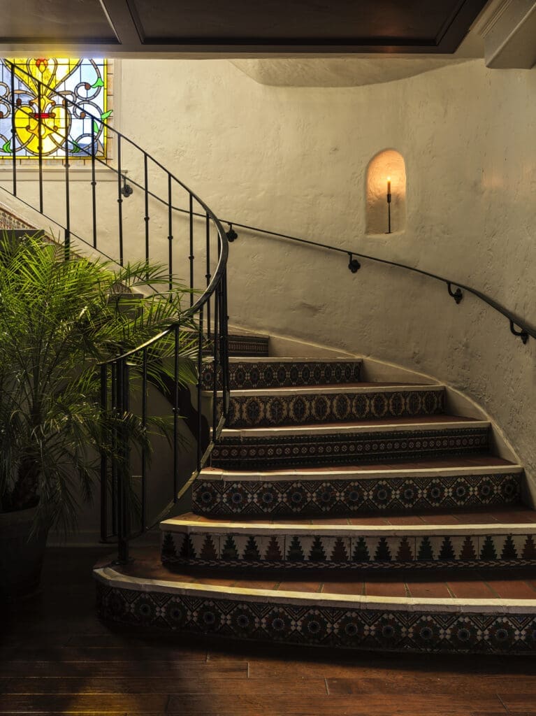 La Playa Hotel interiors (Photo by Chris Mottalini)