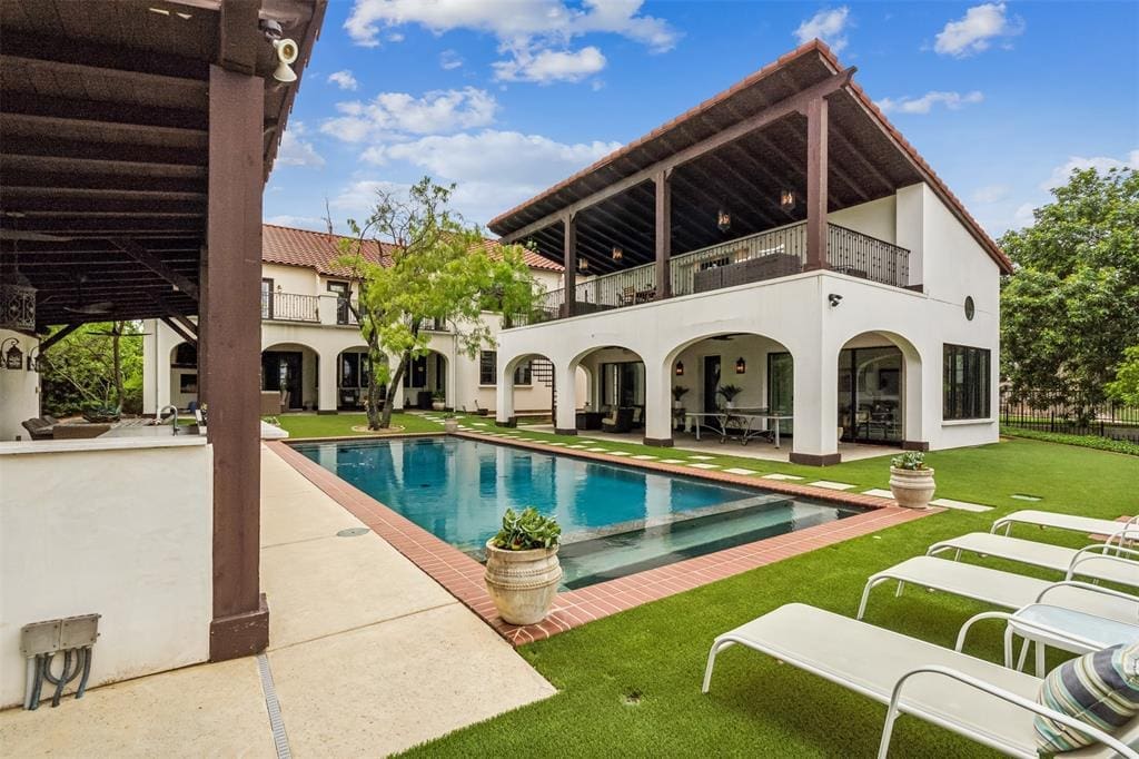 Inside a $5.2 Million Spanish-Style Hacienda in a Secluded Fort Worth Neighborhood — Trinity River Bluff Views, Private Guest Casita, and More Lavish Perks