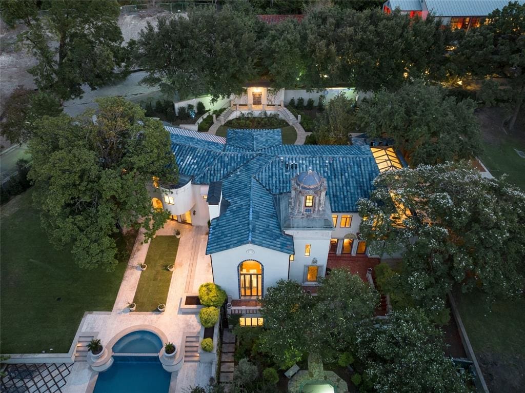 3828 Turtle Creek Drive – blue tile roof and lavish loggias