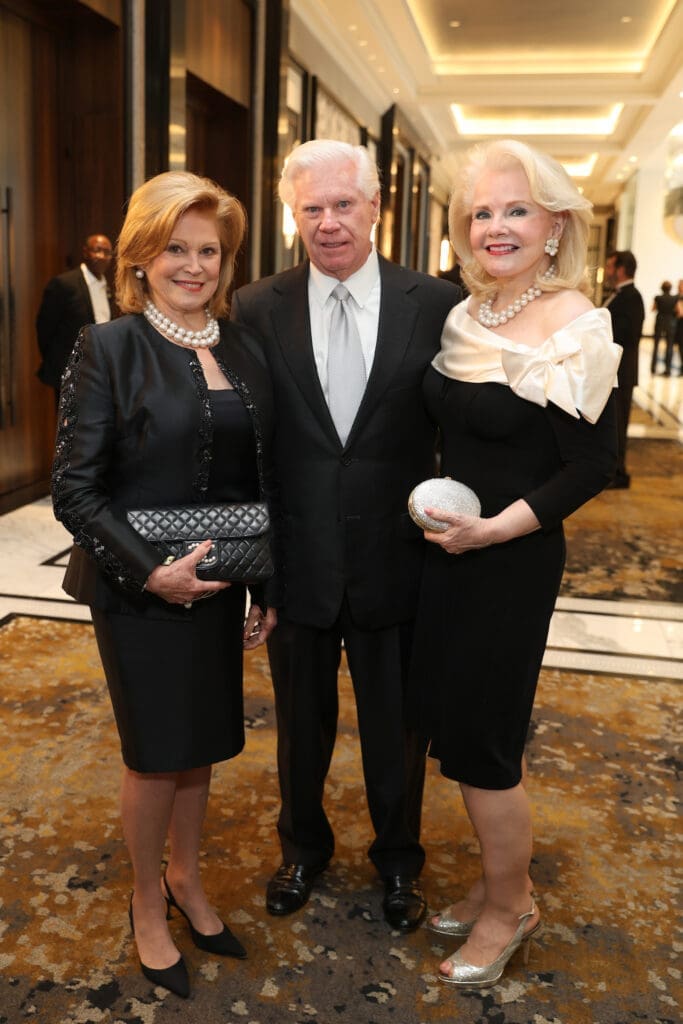Jan Duncan, Bubba & Becky Cooke at Houston PetSet's 20th anniversary gala. (Photo by Priscilla Dickson)