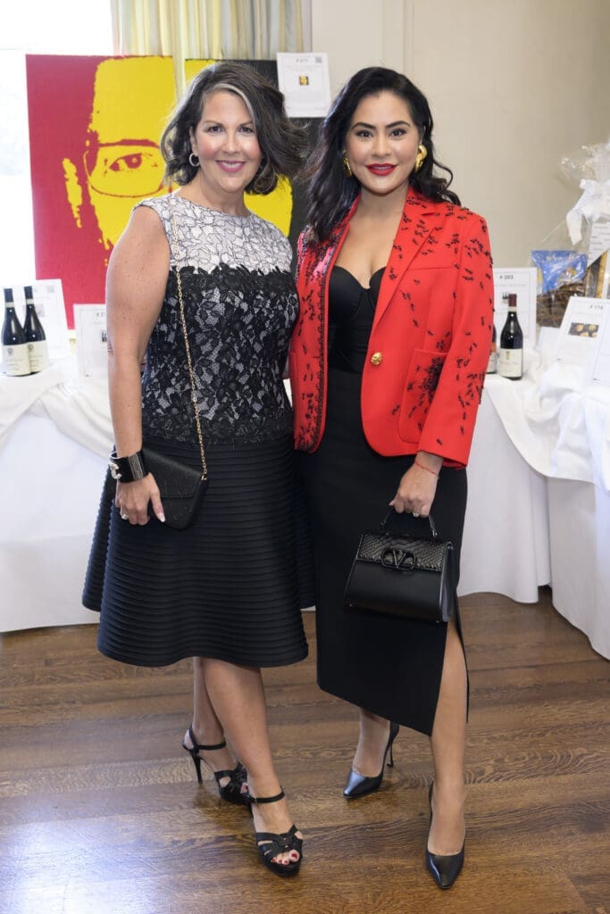 Heidi Turney, Elia Gabbanelli at the Italian Cultural & Community Center Luncheon at River Oaks Country Club on October 22, 2024 (Photo by Michelle Watson, CatchLightGroup.com)
