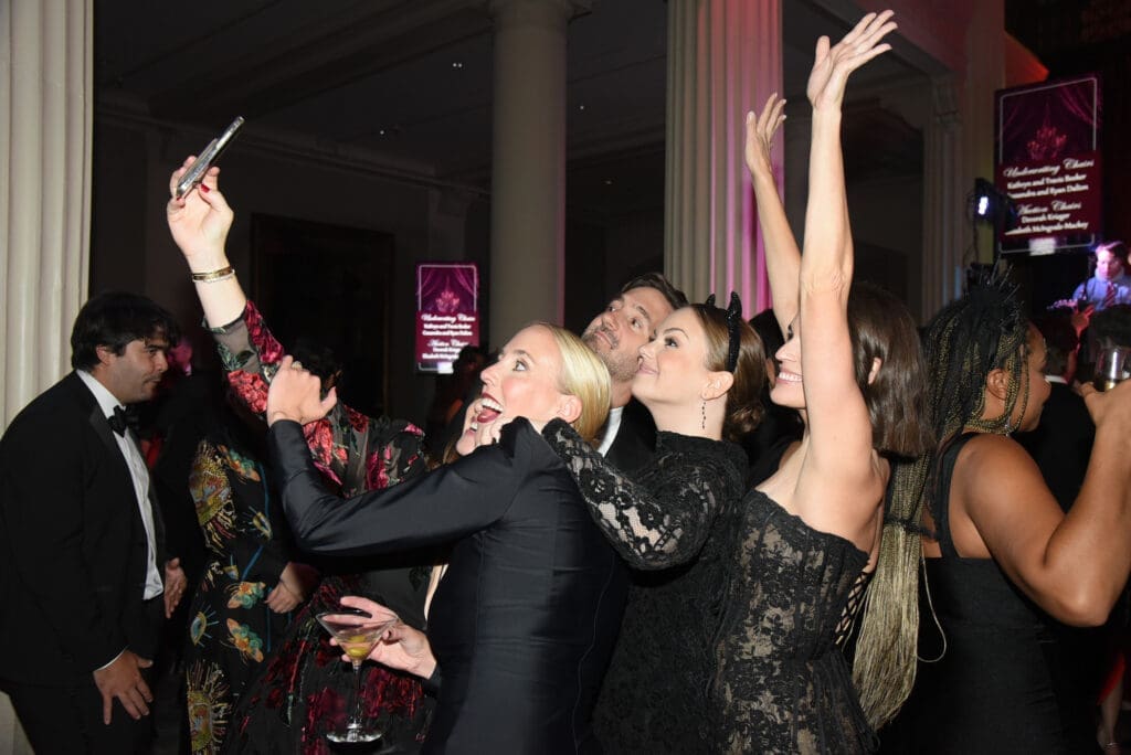 Houston’s Spooky Noir Ball Turns Into a $1.14 Million Enchanted Evening of Haunting Elegance