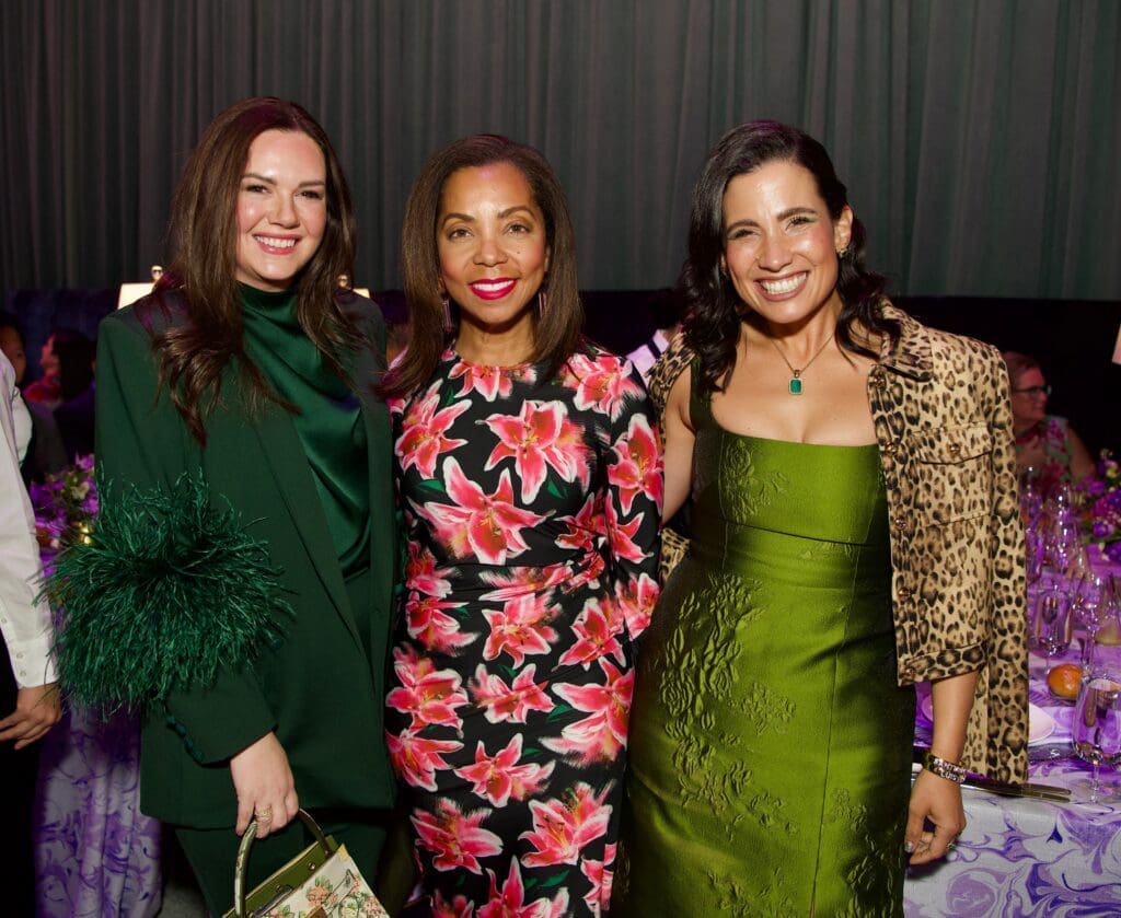 Elizabeth Philips, Annika Cail, Catalina Gonzalez Jorba (Photo by Kelly Alexander Photography)